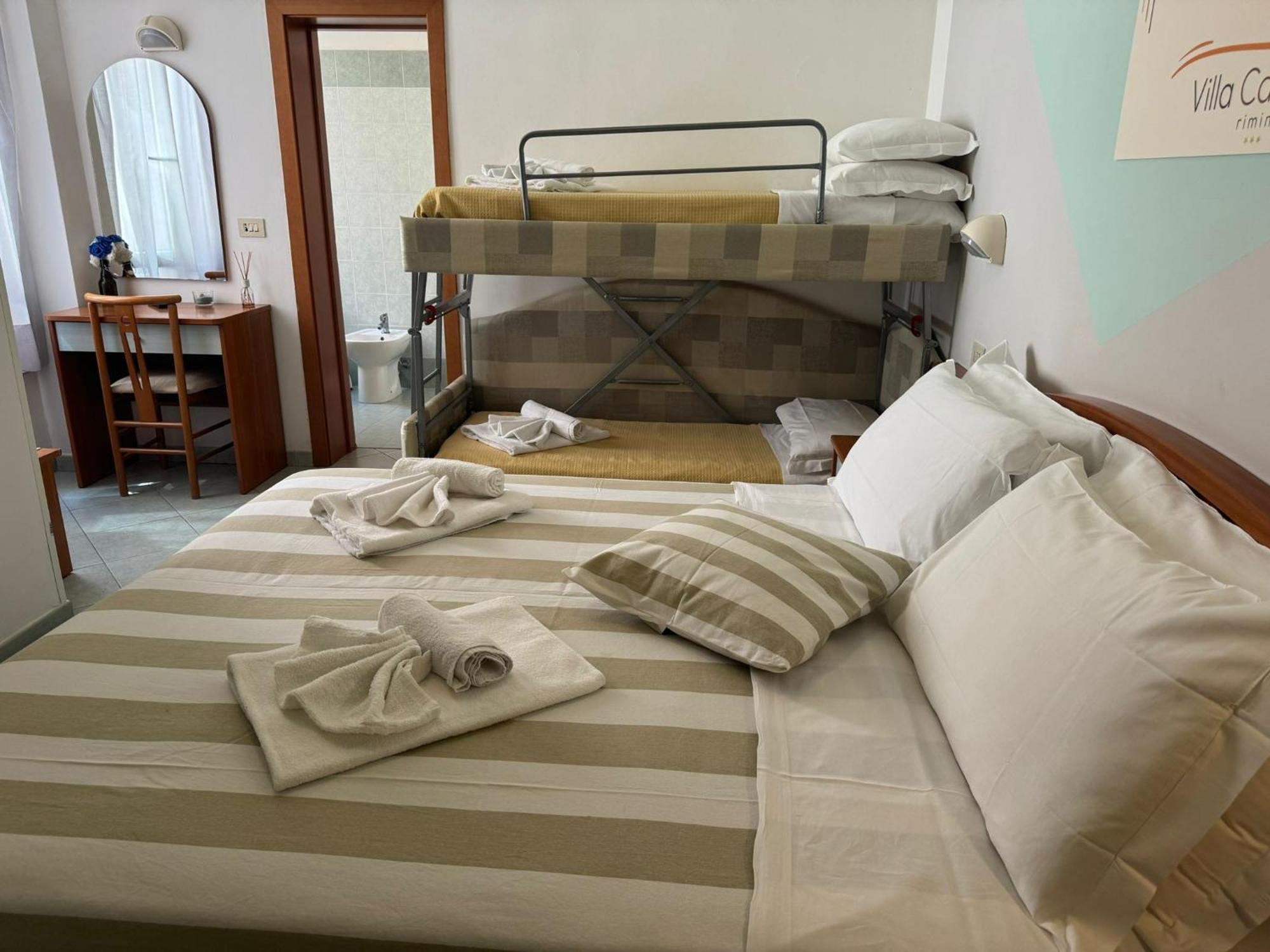 Hotel Villa Caterina Римини Екстериор снимка